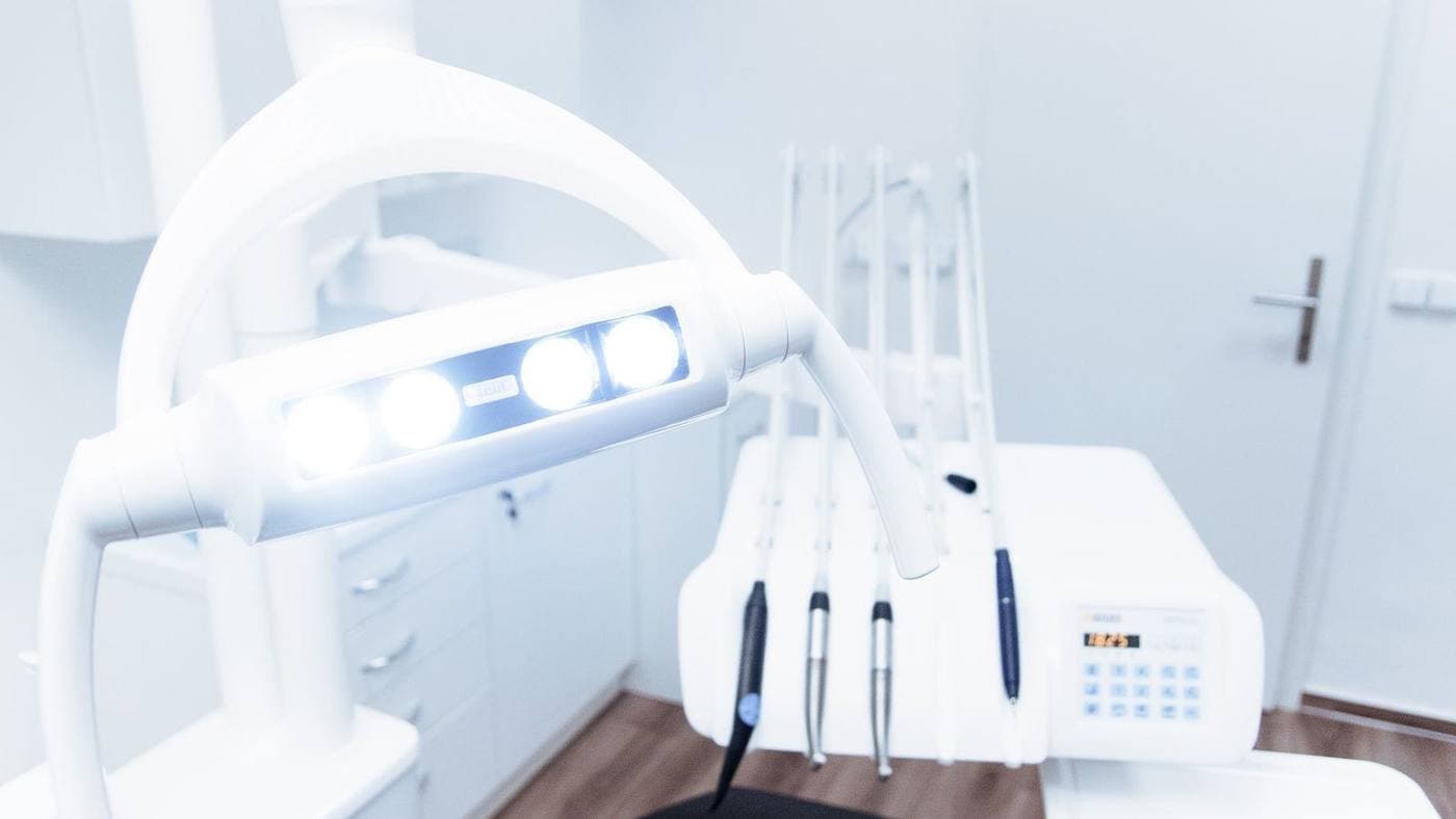 ایمپلنت فوری (Immediate implant)؛ همان جلسه کشیدن دندان